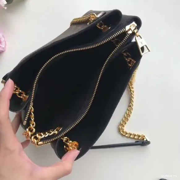 WIS BB SURENE Louis Vuitton 0623